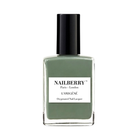 Nailberry - Love You Very Matcha hos parfumerihamoghende.dk